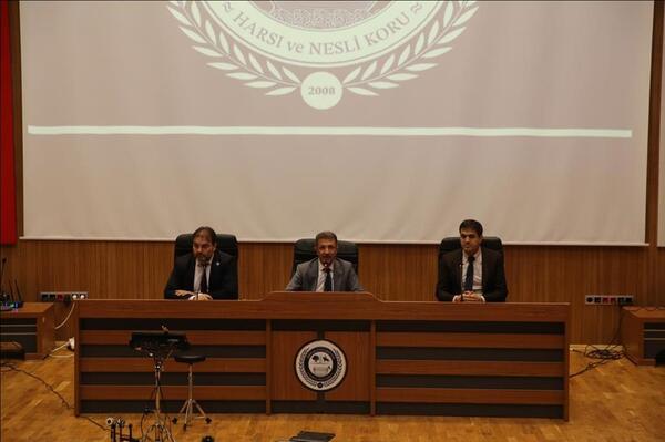 rektor-alkis-in-ogrenci-bulusmalari-dizisinin-ilki-gerceklestirildi