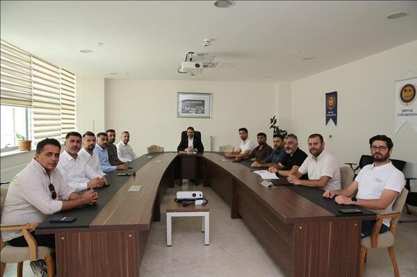 sirnak-universitesi-temsilcileri-ile-genclik-spor-temsilcileri-bolge-sporunun-gelecegi-icin-bir-ara
