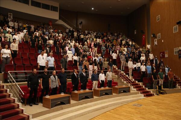 universitemize-yeni-baslayan-ogrencilere-oryantasyon-egitimi-verildi